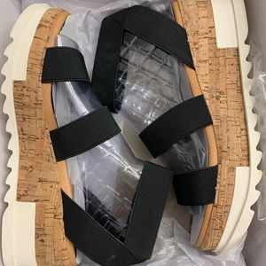 NWT Steve Madden Bandi